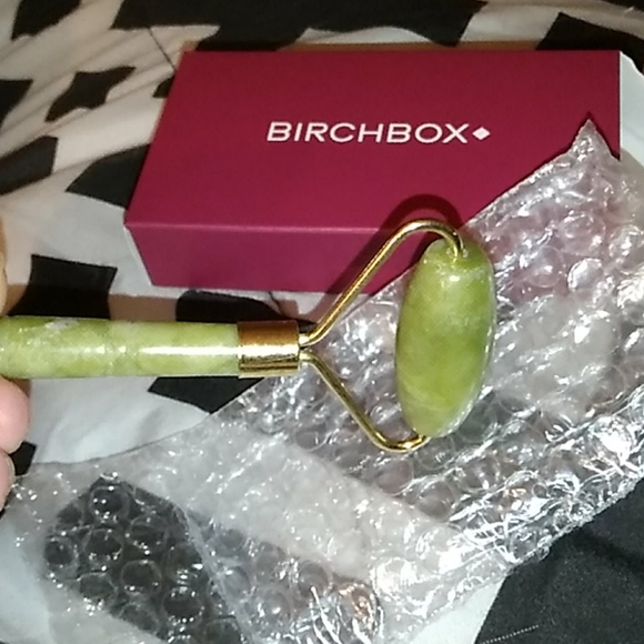 NWOT Relaxing Jade Roller - Picture 3 of 3